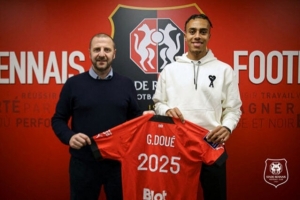 米体:米兰今夏需要引进右边后卫,有意斯特拉斯堡球员盖拉-杜埃